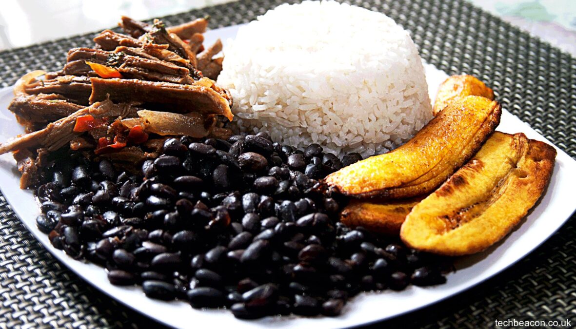 best empanada de atún near me
