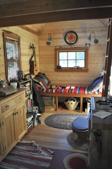 how to organize small spaces